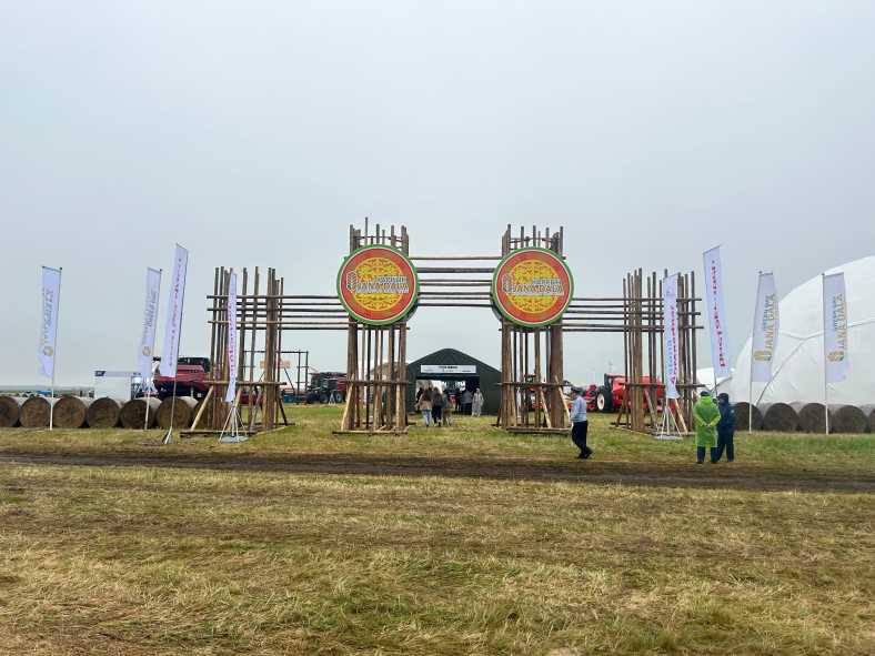 0aa198ad-1075-40d5-bfc2-48d40552b957