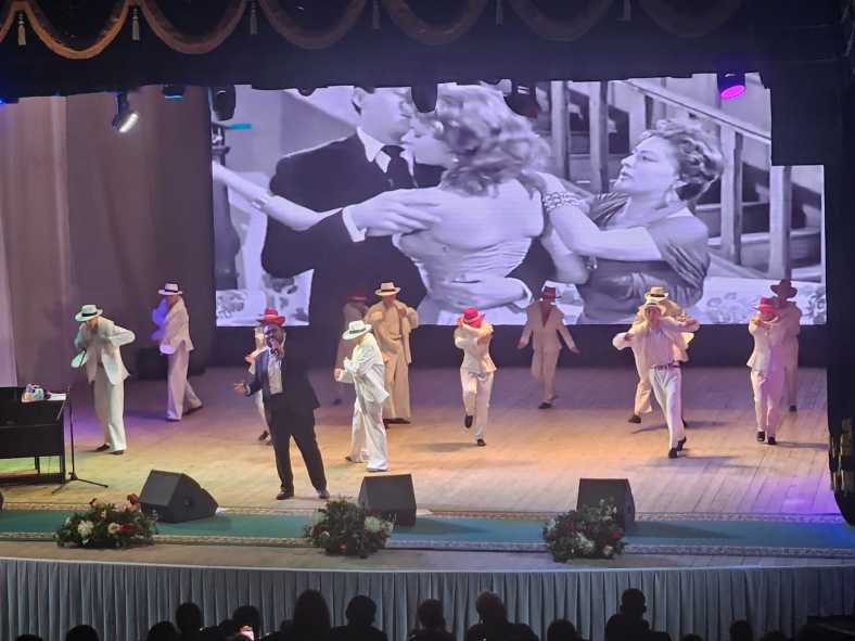 4fb96453-94f8-4c71-9718-5a0827b9c537