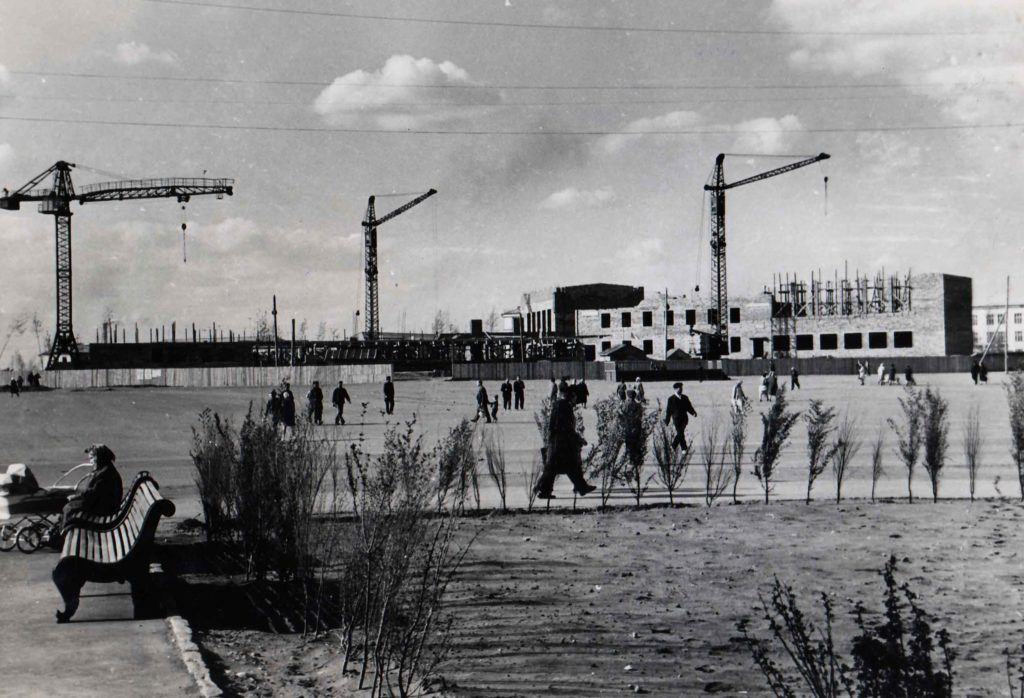 Безграничная и бескорыстная любовь будущая площадь города фото 1961 год