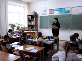 7g8a6436.01_10_34_06.still043-810×456