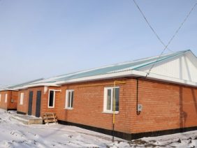 7g8a7593.00_24_19_00.still018-810×456